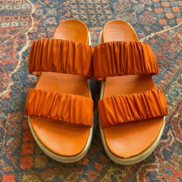 Sorel Shoes - Sorel Roaming Double-Strap Ruched Slide Sandals-orange/scuff on toes see pic-GUC